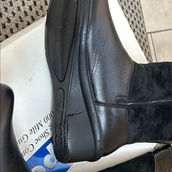 Propet Black Boots with Croc Texture - Picture 3 of 4